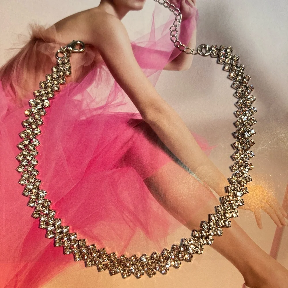 🌟 Full Rhinestone Silver Choker Necklace